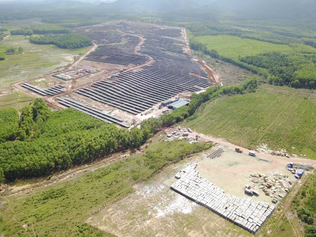 V.TECH hoàn tất đóng điện dự án nhà máy điện Mặt trời Cẩm Hưng