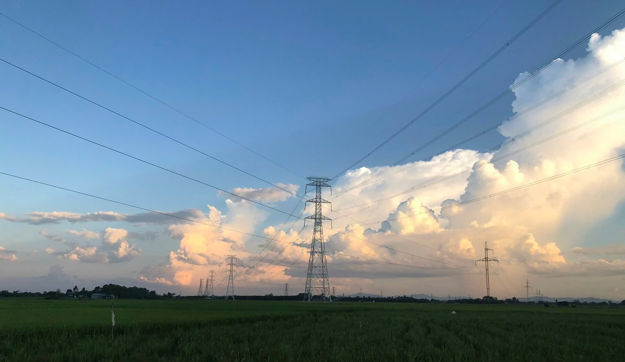 Quang Trach – Quynh Luu 500kV Line